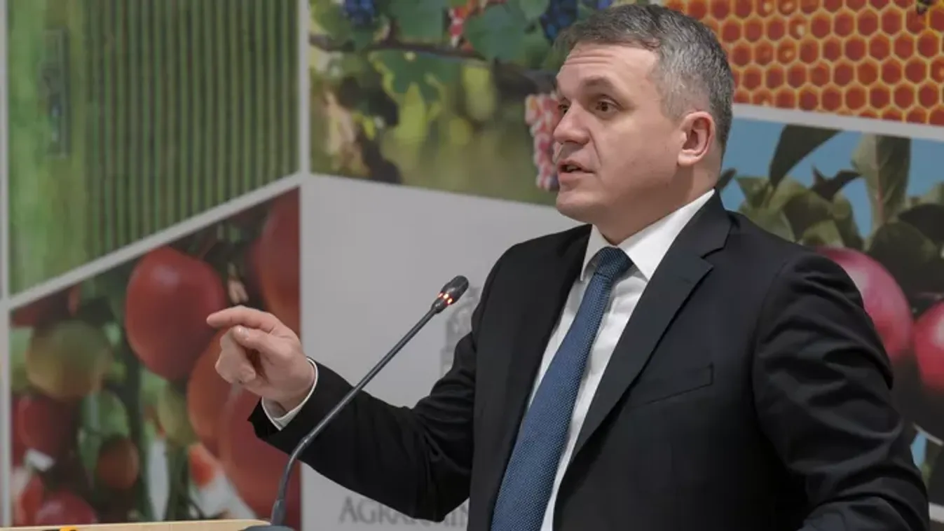 Egy hónap alatt több mint 120 ezren írták alá az agrárpetíciót