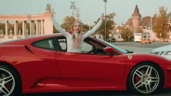 Zsigmond Angi „bőkezű” adományozása kiverte a biztosítékot a követőknél