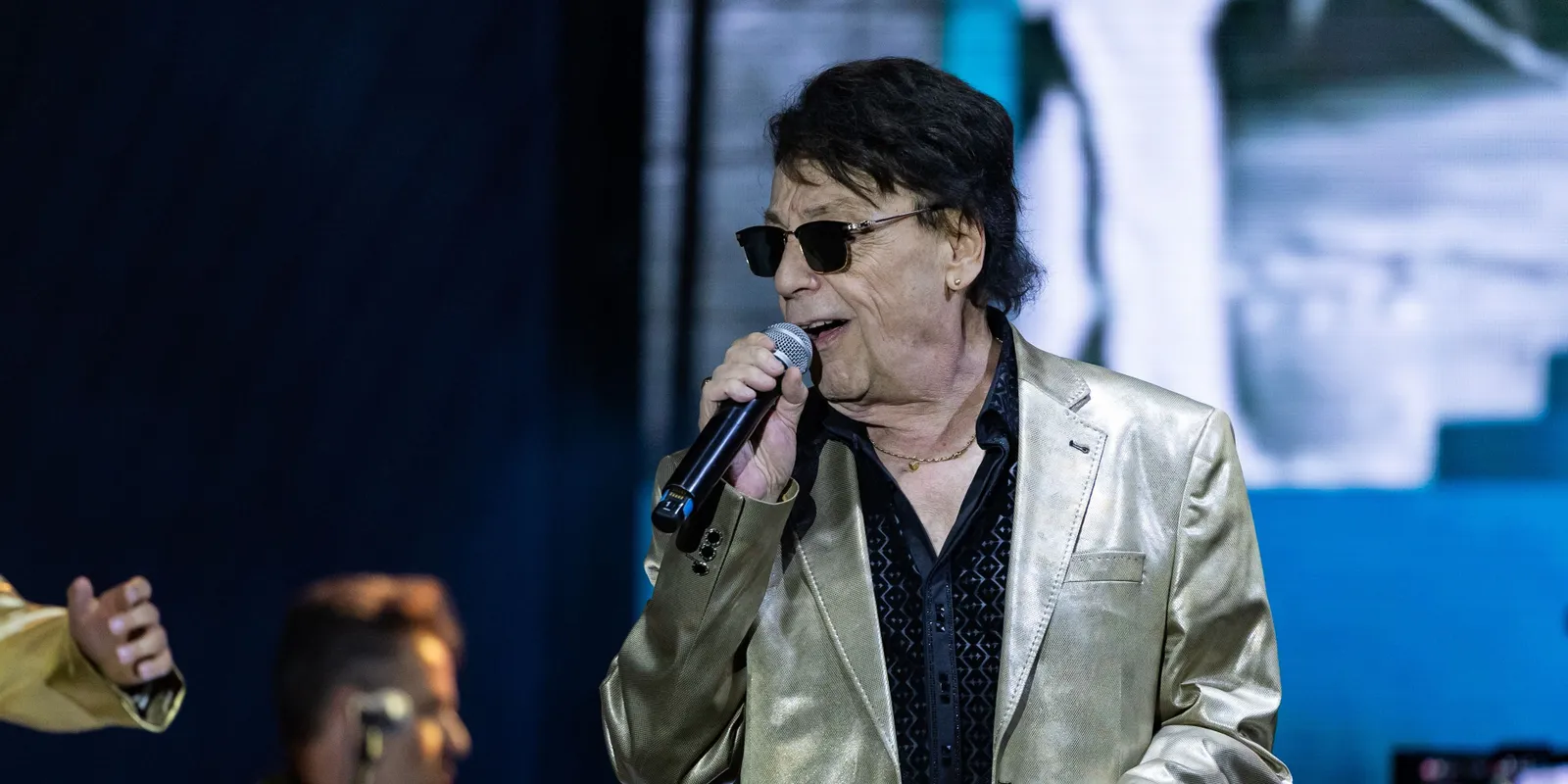 Ma helyezik végső nyugalomra Fenyő Miklóst