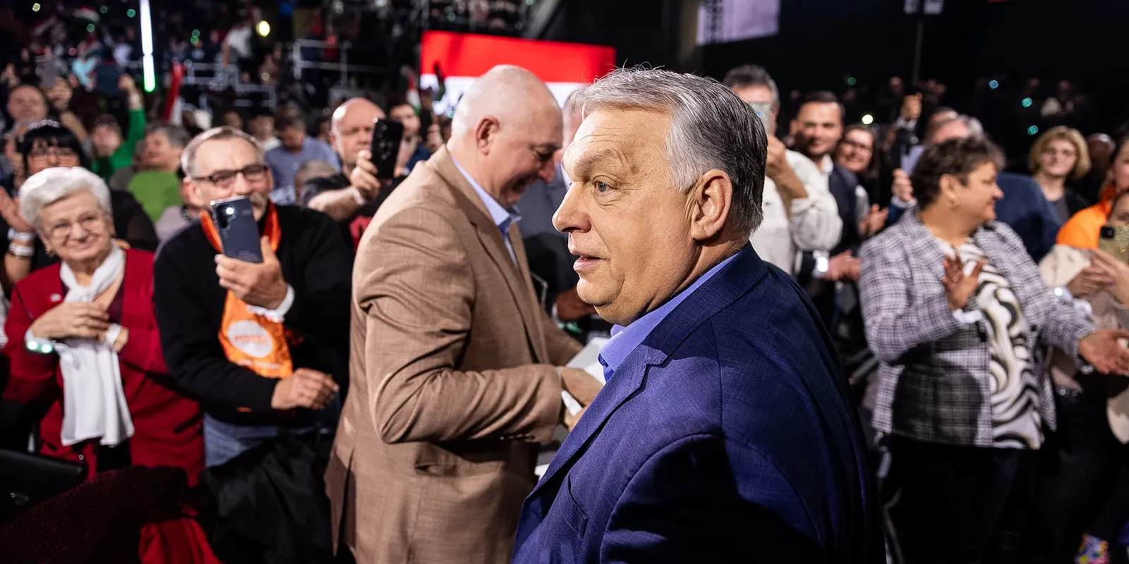 Orbán Viktor: nem engedünk a zsarolásnak