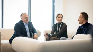 Örömmel jelentette be Gáspár Evelin: "Nekem is lett pulcsim"