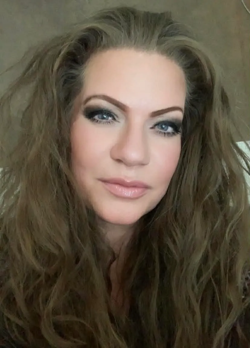 Edina, a médium, aki szerint bárki képes arra, amire ő