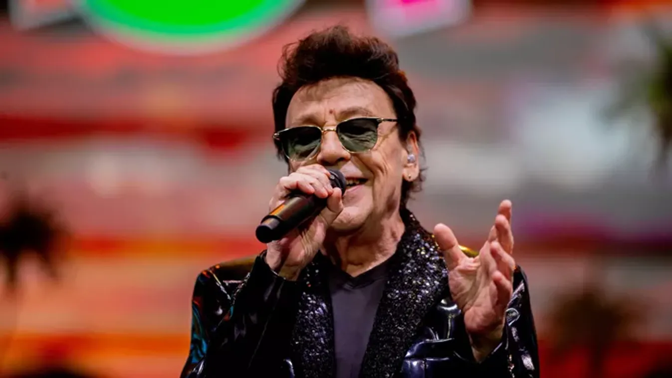 Tokióban is gyászolják Fenyő Miklóst!