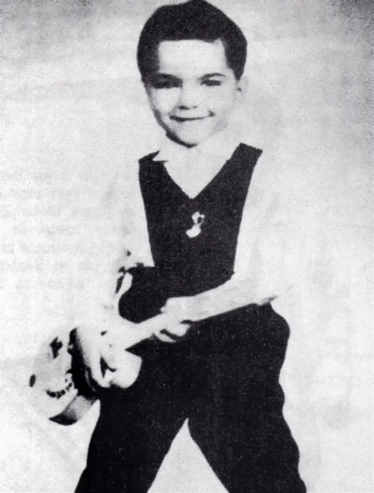 A kis Csabi: egyik farsangon Elvisnek öltözött  