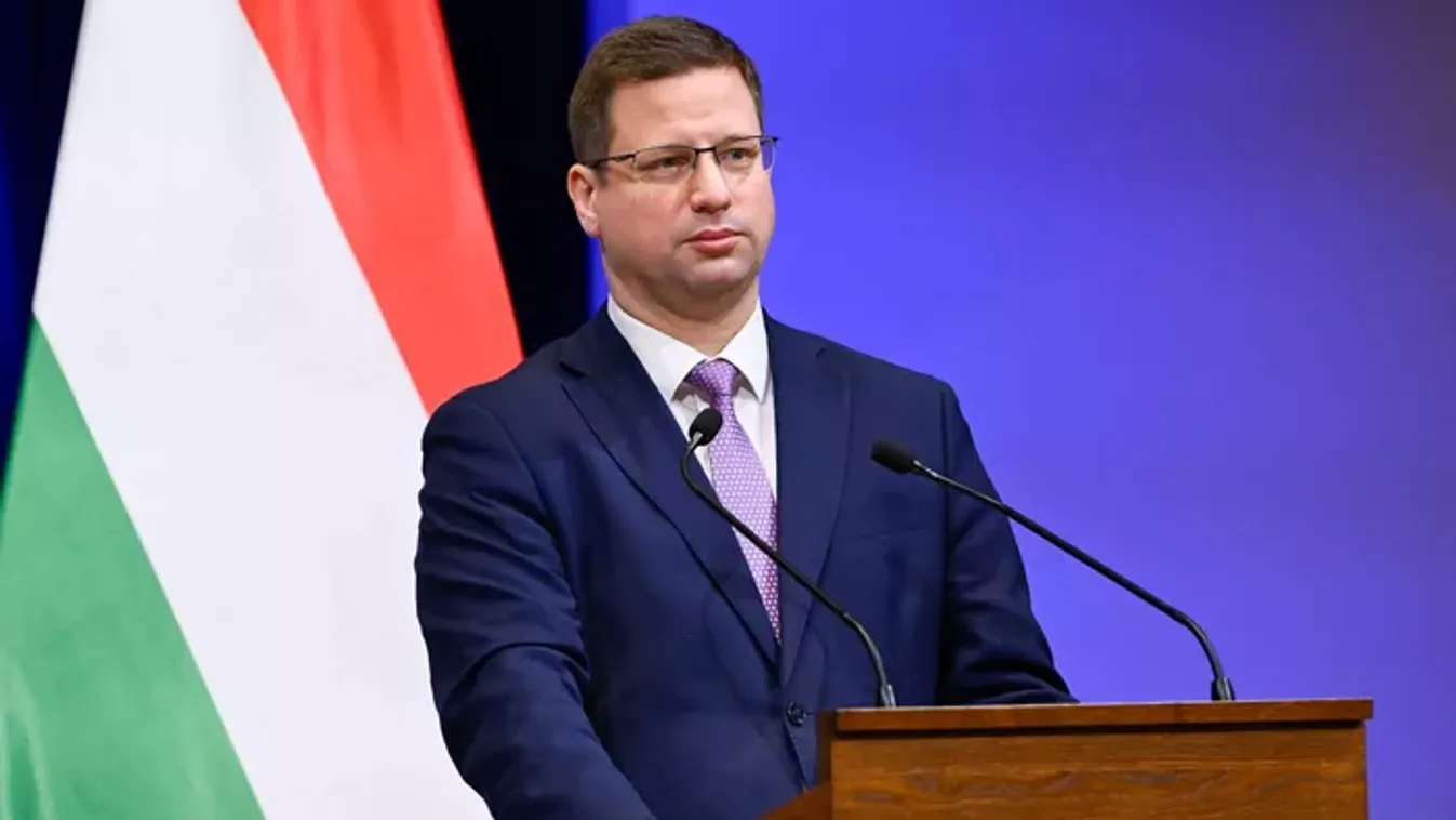 "Hatékony eszköz az áremelésekkel szembeni küzdelemben" - Gulyás Gergely bejelentette: marad az árréscsökkentés