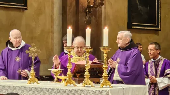 Reisz Pál atya azokért is imádkozott, akik rárontottak a Hadházy-féle tüntetéskor