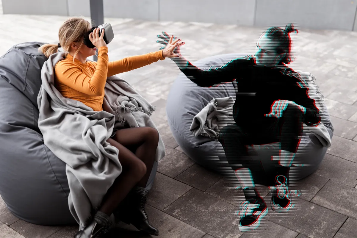 Couple,Use,Vr,Technology,For,Date,,Virtual,Reality,Boyfriend.,Digital