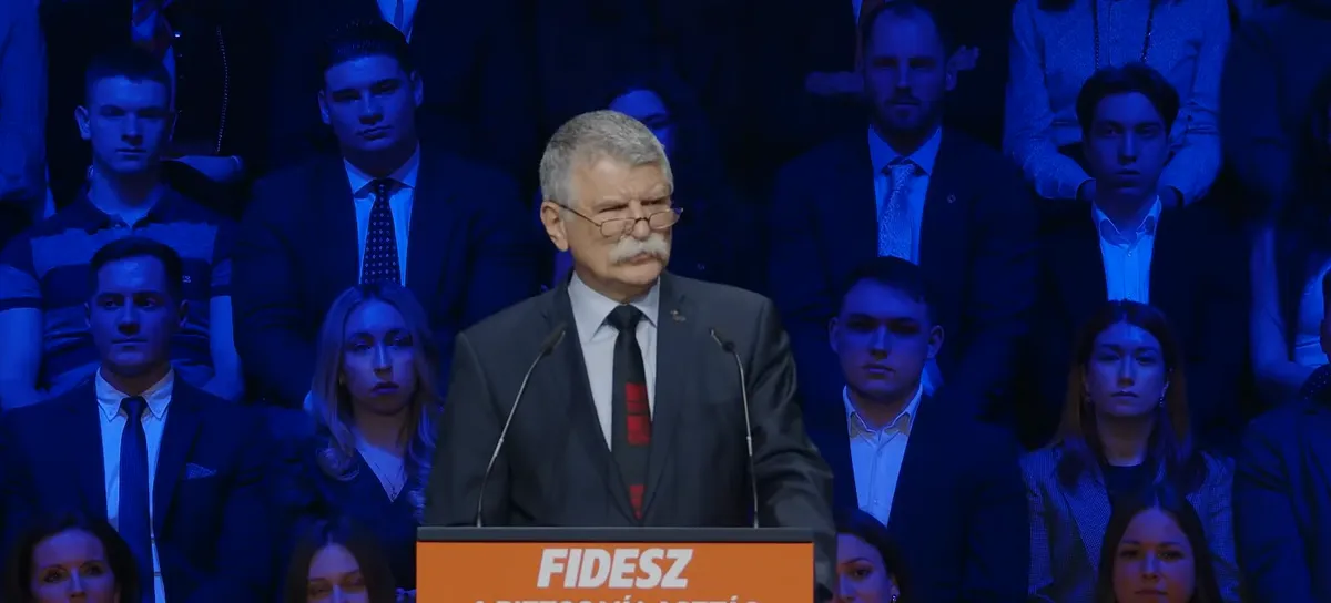 A Fidesz-KDNP országos választmányi ülésén Kövér László köszöntötte a 106 egyéni képviselőjelöltet
