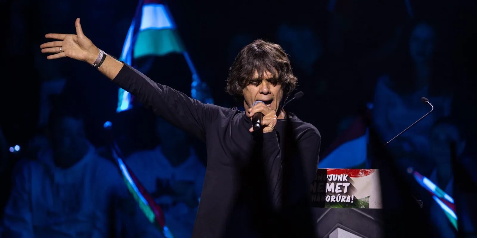 Vastaps fogadta Takács Tamást a Háborúellenes Gyűlésen