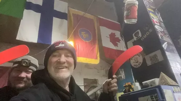 Megrázó történeteket mesél a háború borzalmairól a segítő