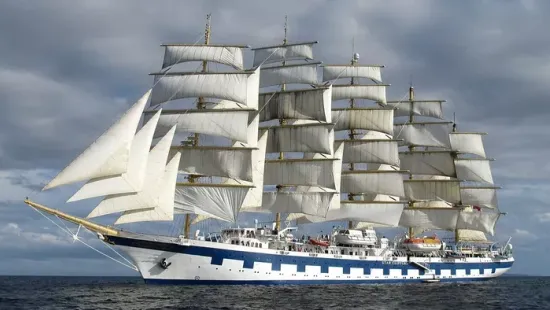 Luxus és fényűzés: ezek a világ legdrágbb hajói - magyarok is utaznak rajta - Galéria