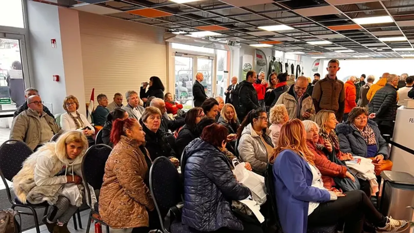 Ezt mondták az emberek a hatvani Háborúellenes Gyűlésen