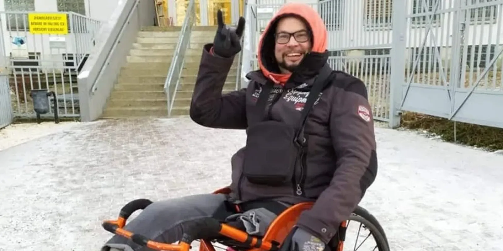 Két lábát levágták, most a jeges Tisza-tóba merül a férfi