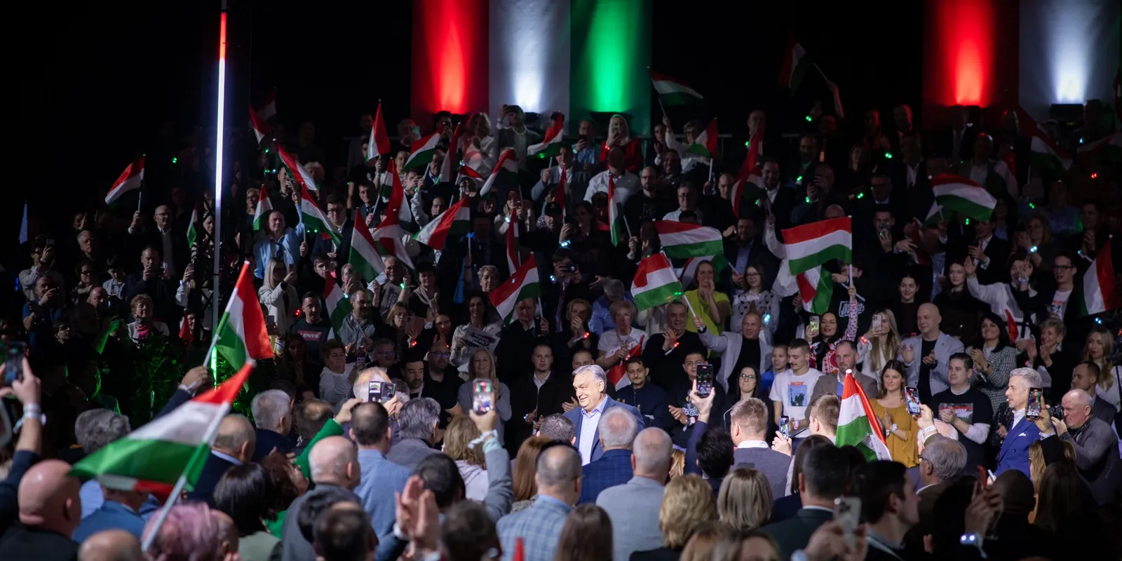 Orbán Viktor: Jól nézünk ki