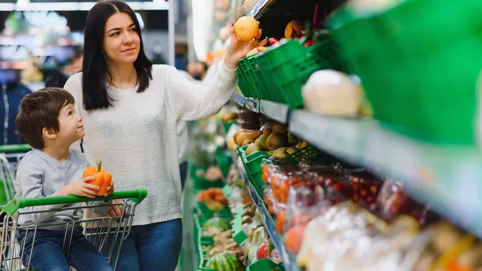 Többet ér az emberek pénze

