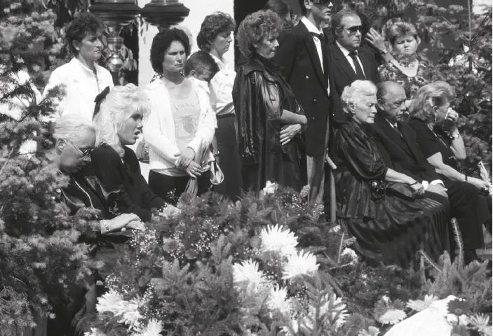 Csabát többezren kísérték utolsó útjár