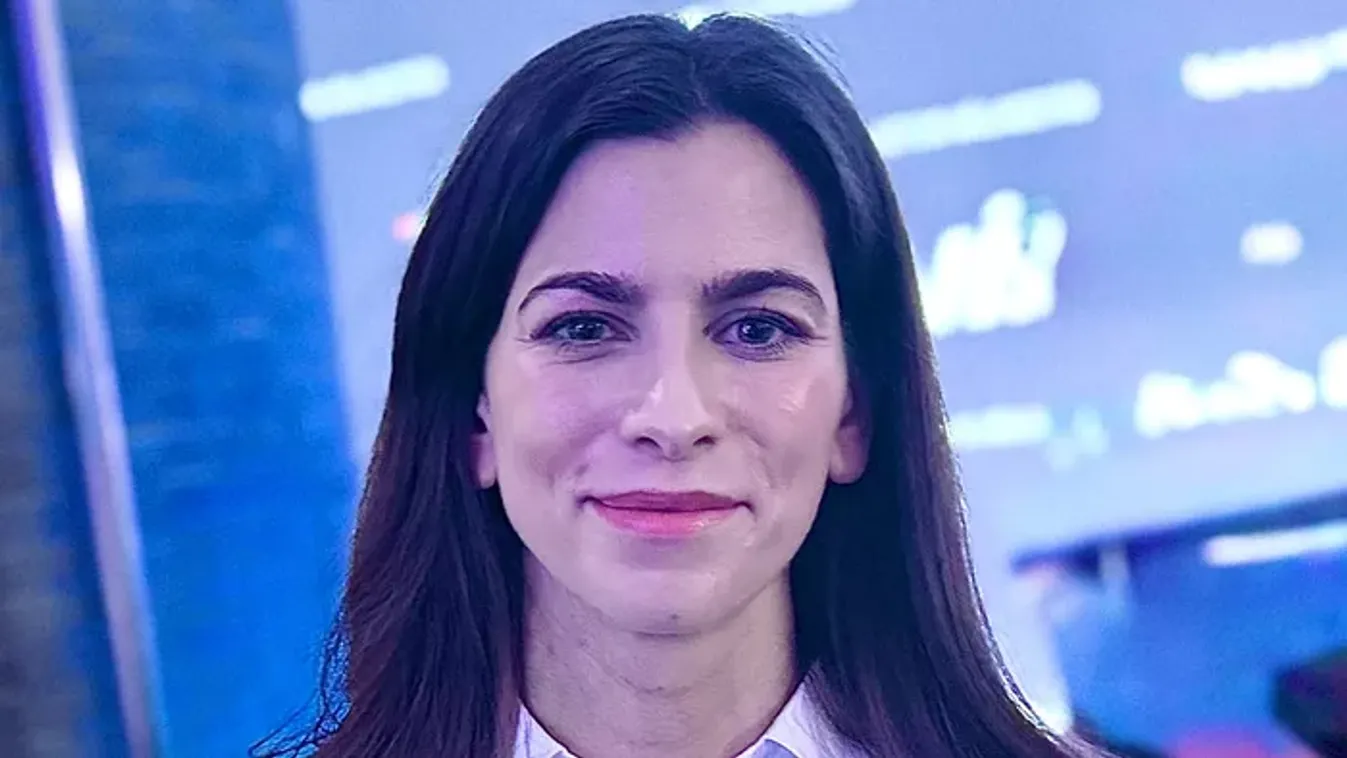 A nemzeti kormány nem engedi, hogy a háború elvegye a pénzünket és a fiainkat!