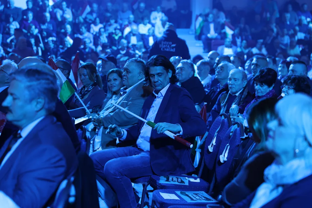 Háború ellenes Gyűlés HEGY Esztergom 2026.02.28.
Deutsch Tamás