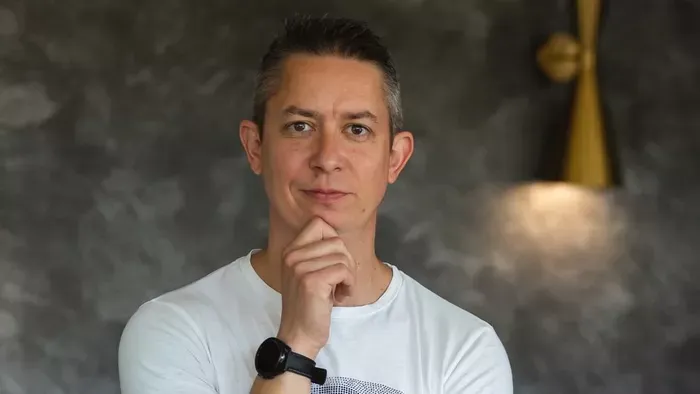 Lukács Miki képtelen másfél óránál többet aludni