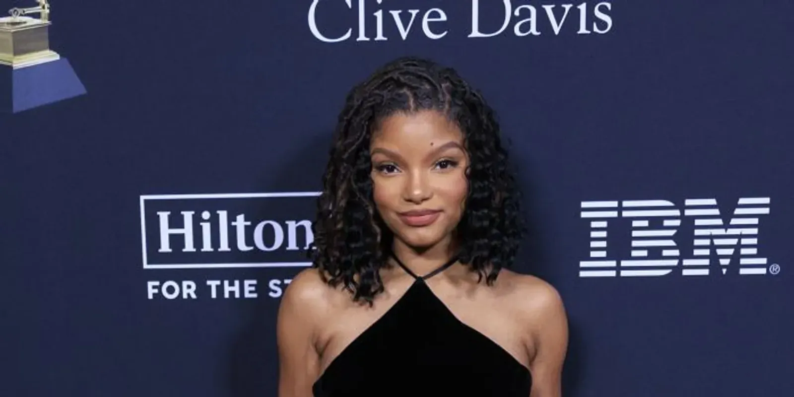 Hűha: Az egykori Kis hableány formás idomokkal bájol el