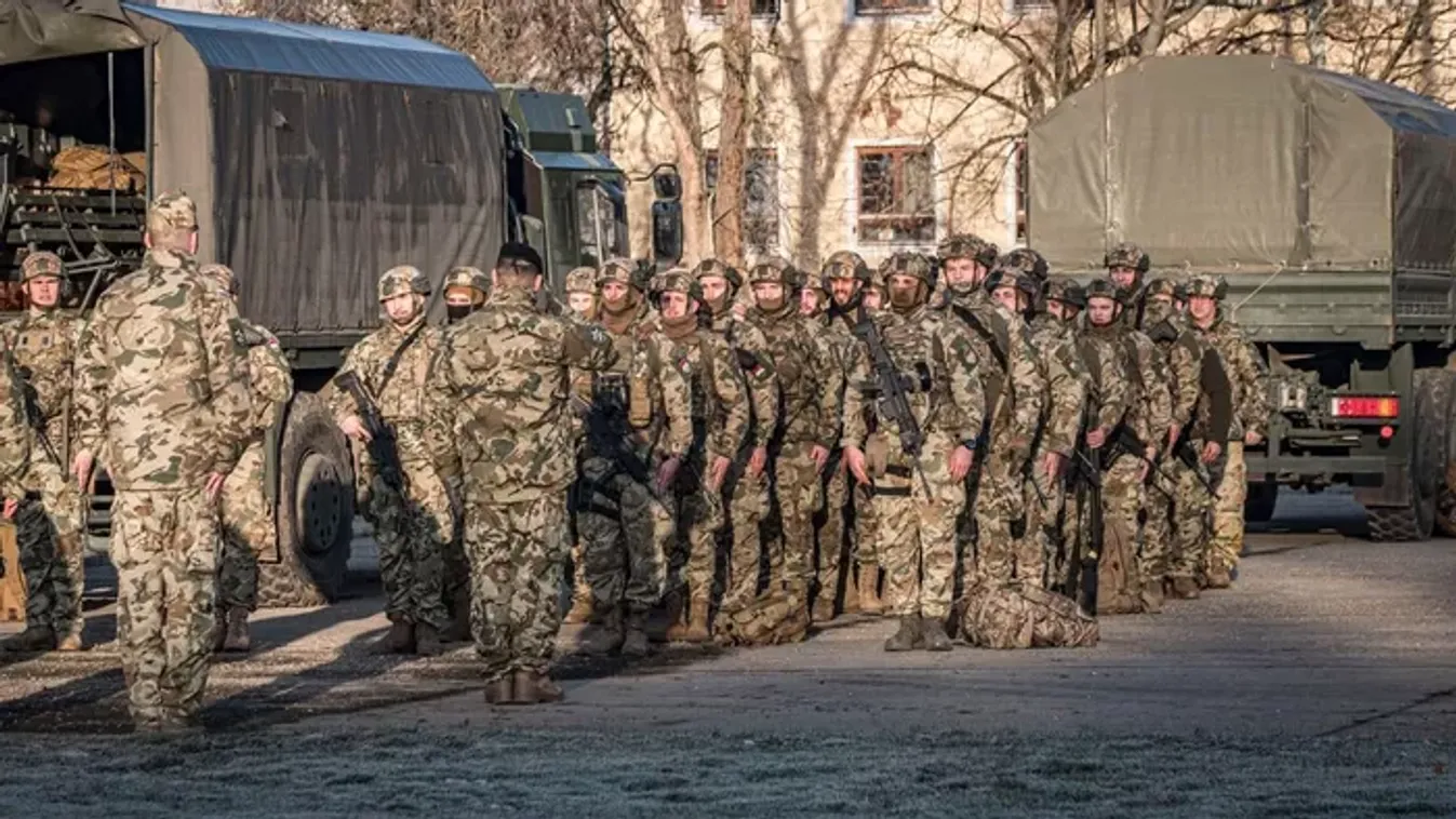 Fotók: már katonák védik a magyar energiarendszert!