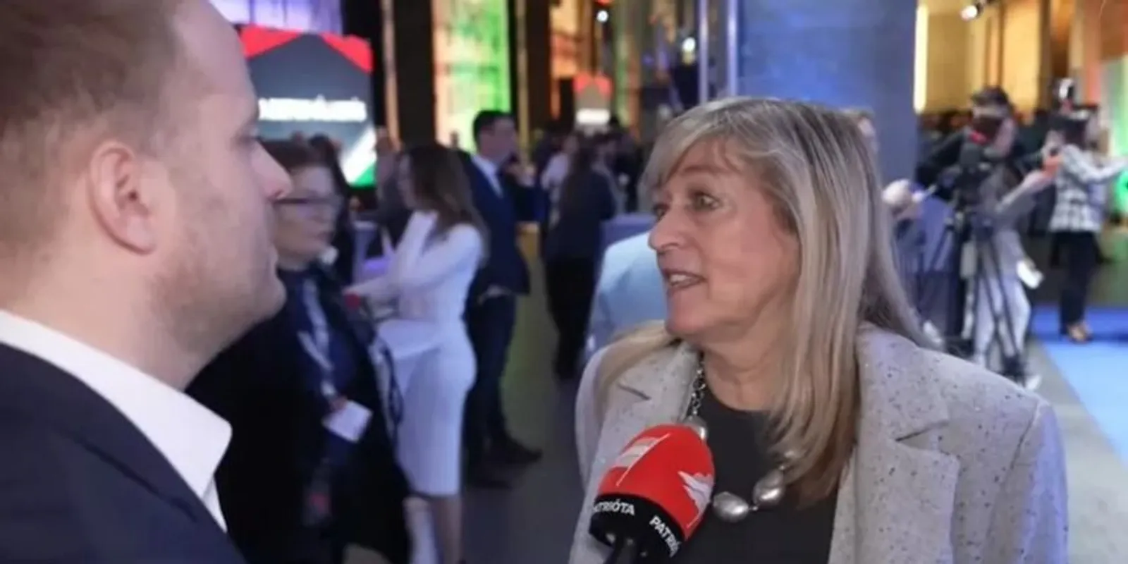 Schmidt Mária: "Ha háború lesz, a mi fiainkat fogják először feláldozni"