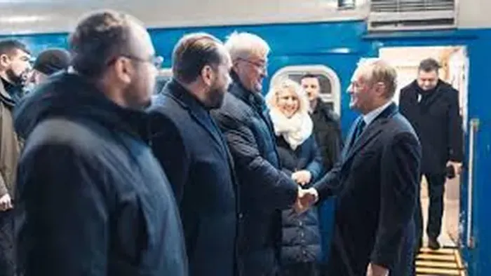 Váratlan Tusk és Zelenszkij találkozó Kijevben