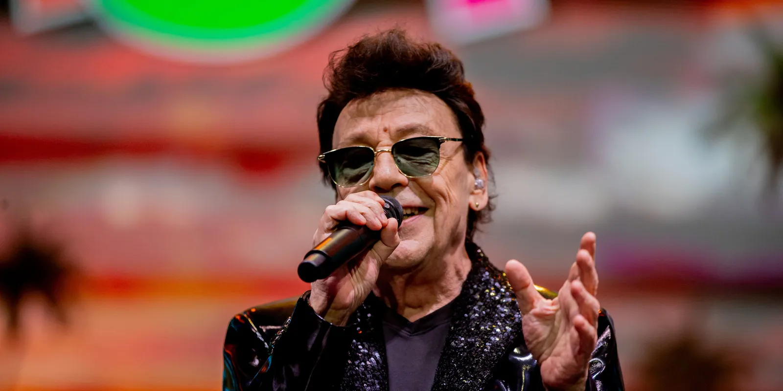 Tokióban is gyászolják Fenyő Miklóst!