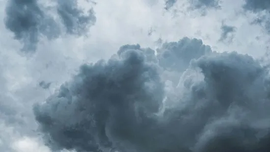 Továbbra is tartsuk magunknál az esernyőnket - csapadékos idő várható a héten