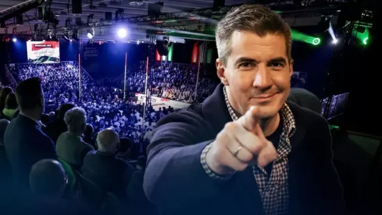 Kocsis Máté: "Csak a jelenlegi kormány képes elkerülni a háborút"