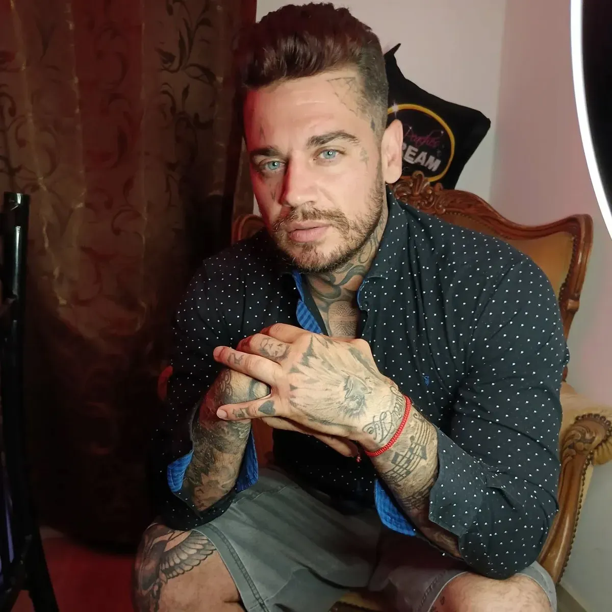 Mandula Ádám lebukott, vérplazma adásból kíván könnyű pénzre szert tenni.