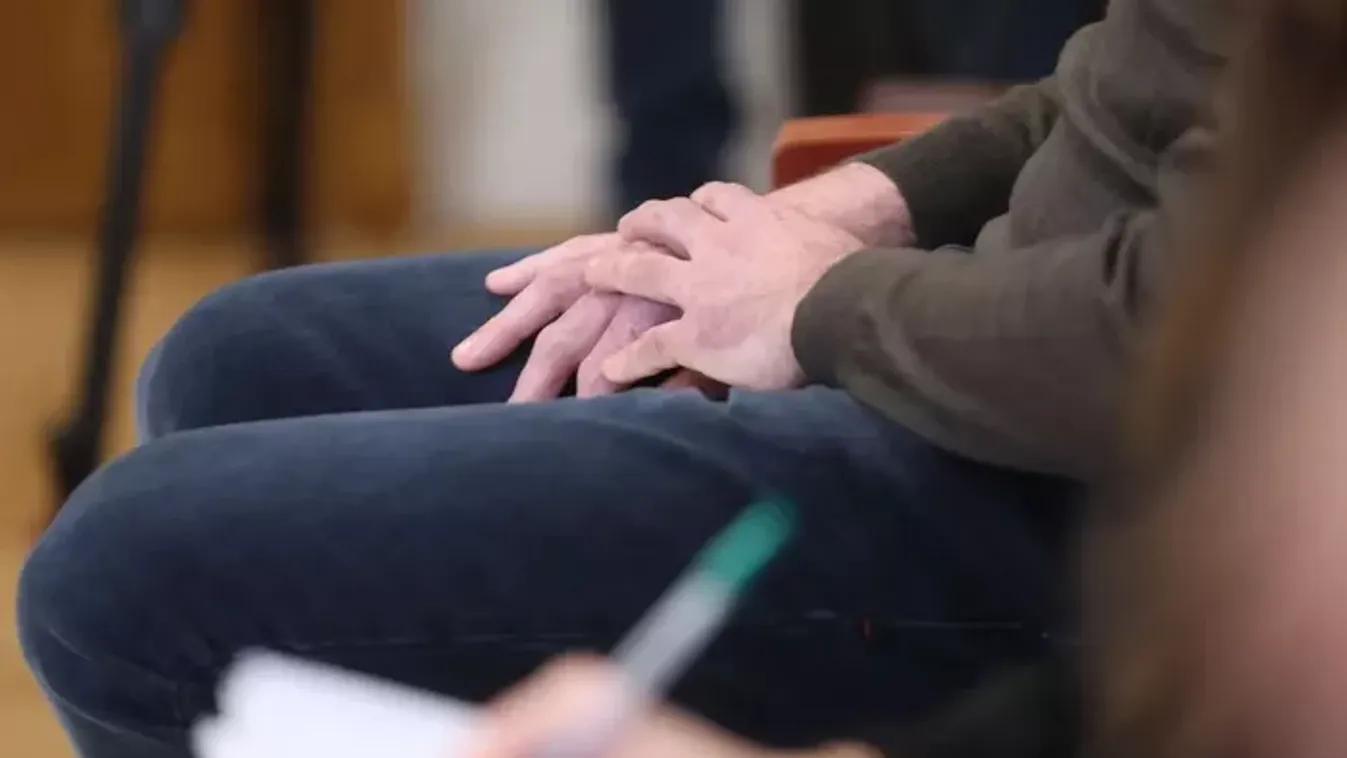 Álbérgyilkosok verték át az ügyvédnőt