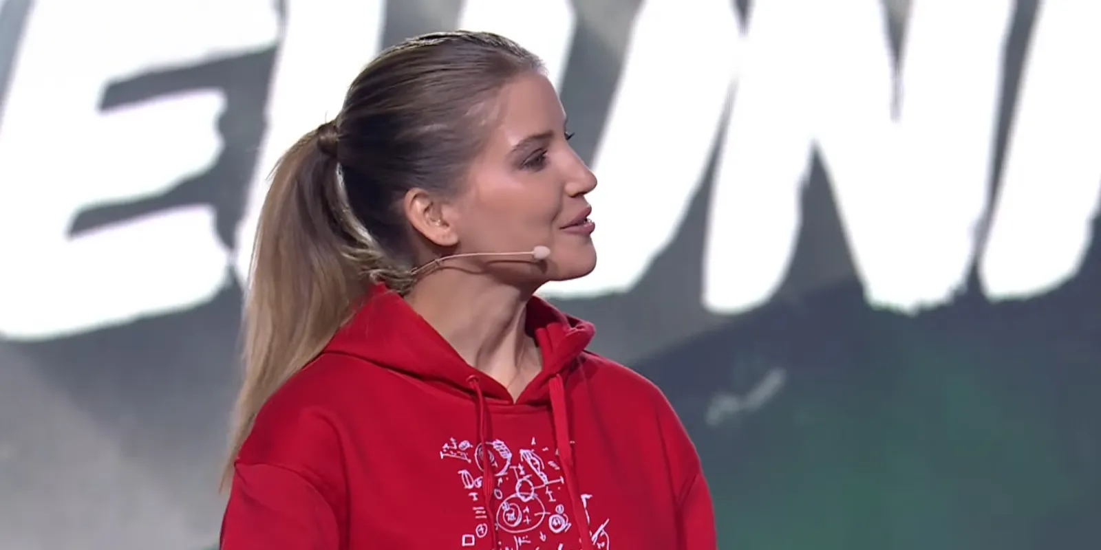 Szabó Zsófi nemet mondott a háború finanszírozására