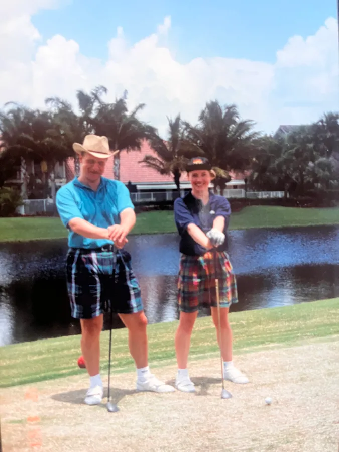 Simmes Wilhelm és felesége, Margot az ezredfordulón költöztek Magyarországra