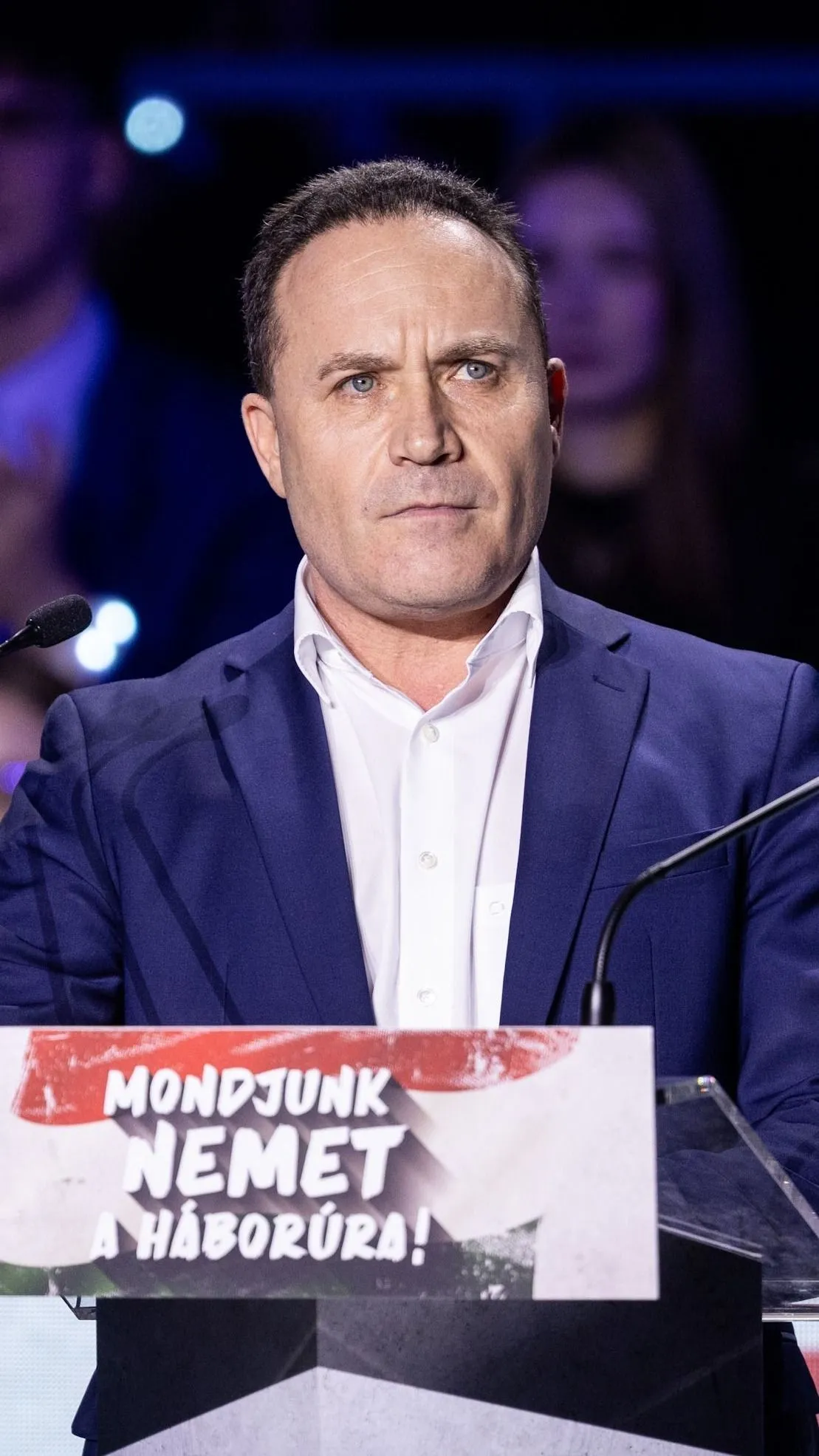 Mit szólsz a plakátrongáláshoz?