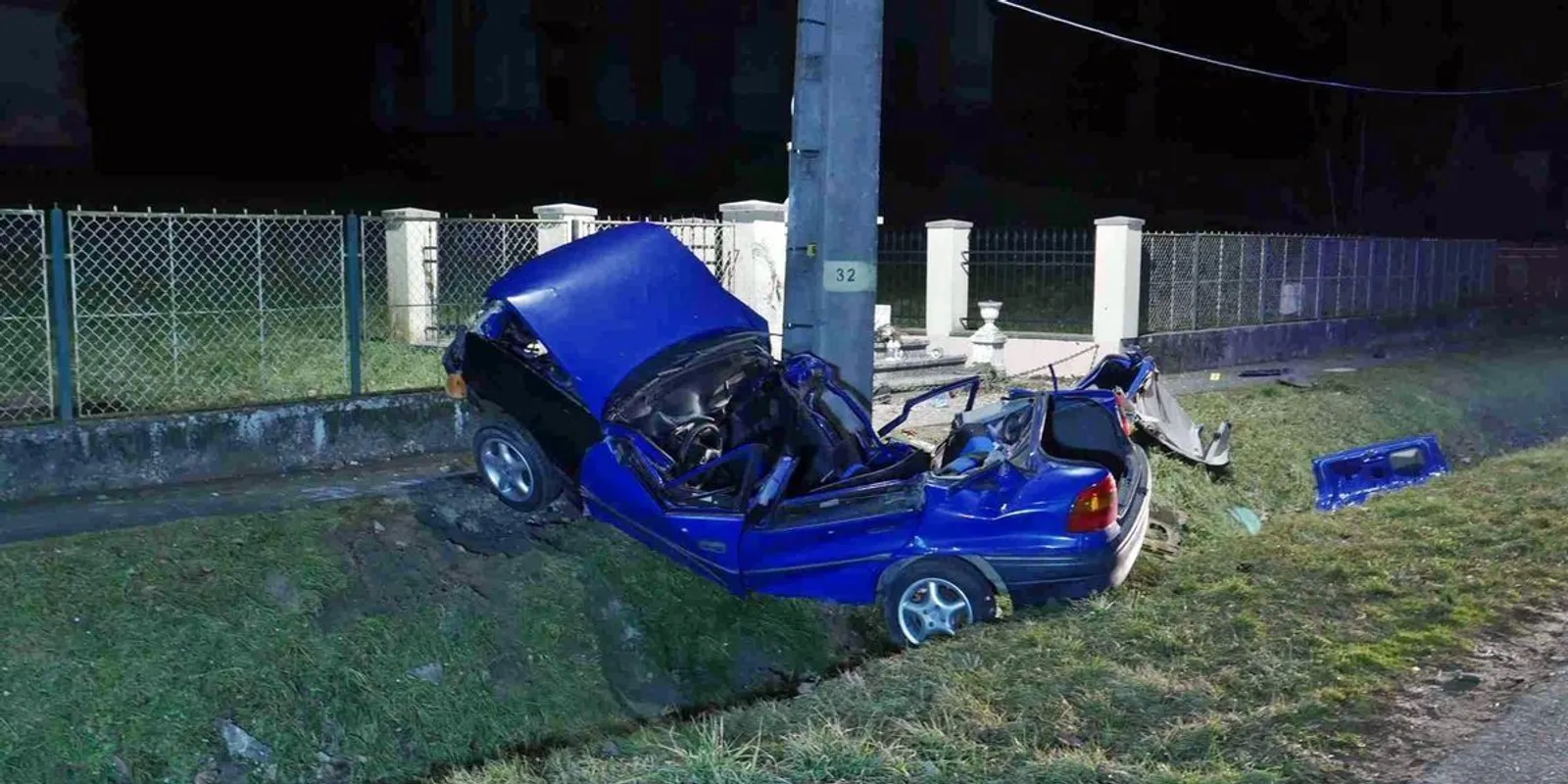 Halálos baleset Nagyradán: oszlopnak rohanva halt meg Peti