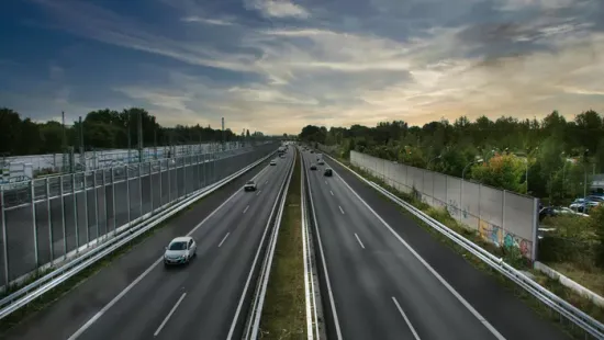 Több baleset egymás után: Az M1-es autópálya teljesen elesett