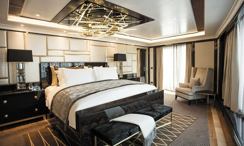 A világ 10 legjobb luxushajója a Seven Seas Explorer egyik kabinja 