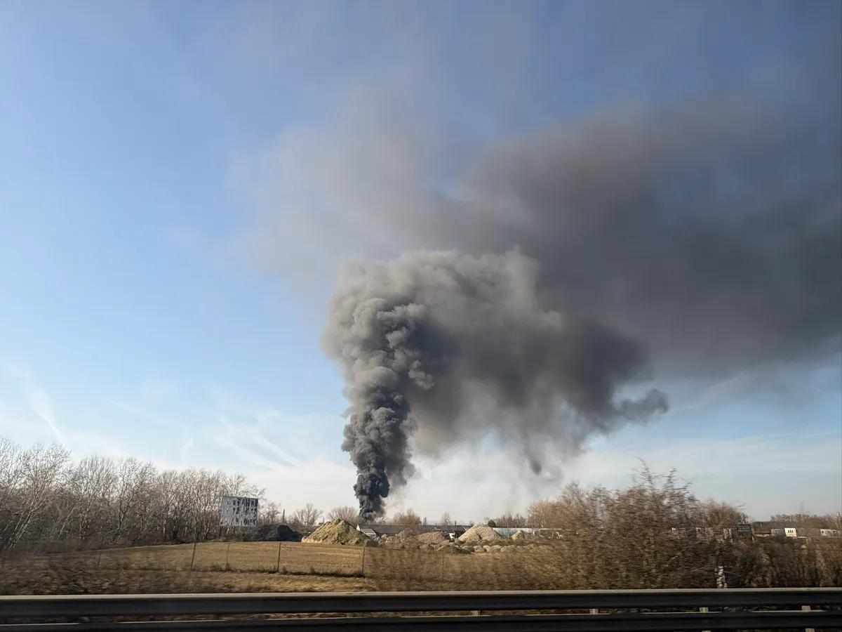 Messziről is látszott a soroksári tűz