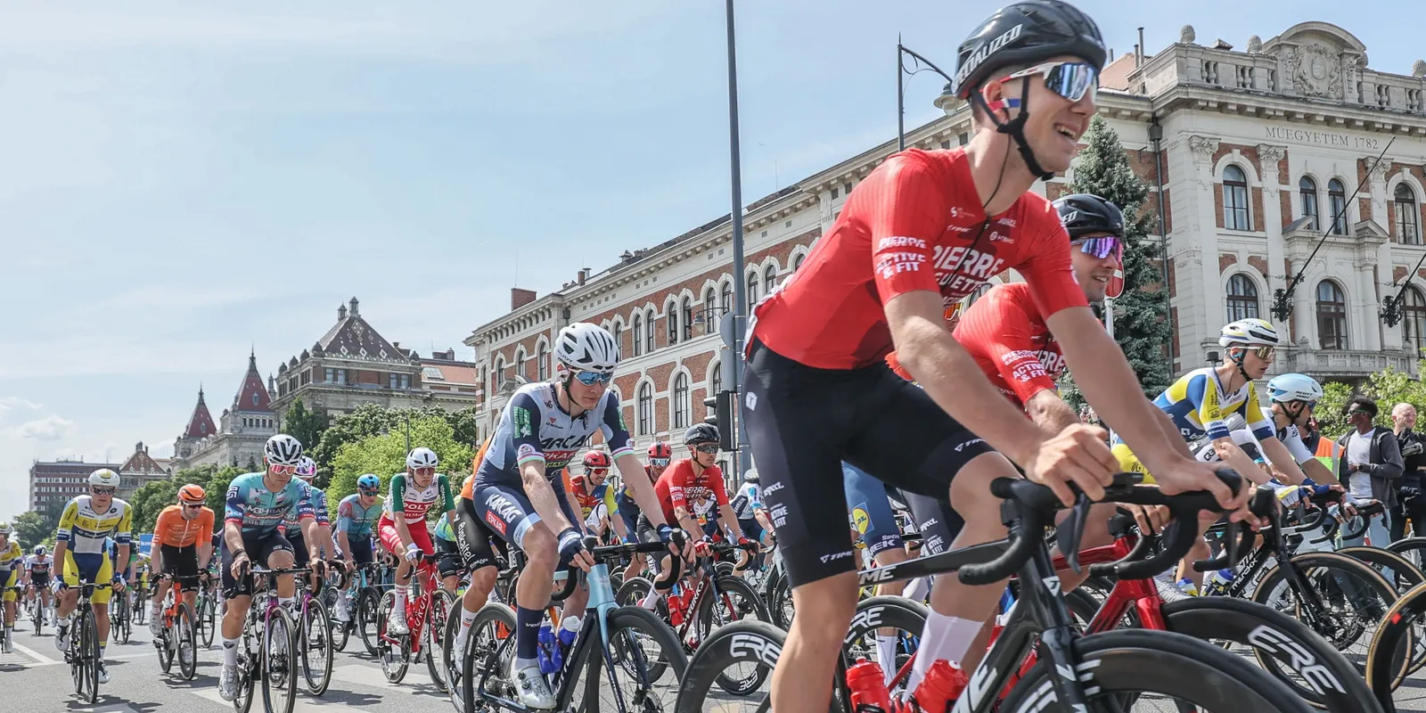 Áll a bál a Tour de Hongrie miatt