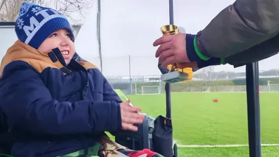 „Ennyivel máris közelebb vagyunk Ádi génterápiájához” - Remekül sikerült a gyógyíthatatlan beteg kisfiú jótékonysági focitornája