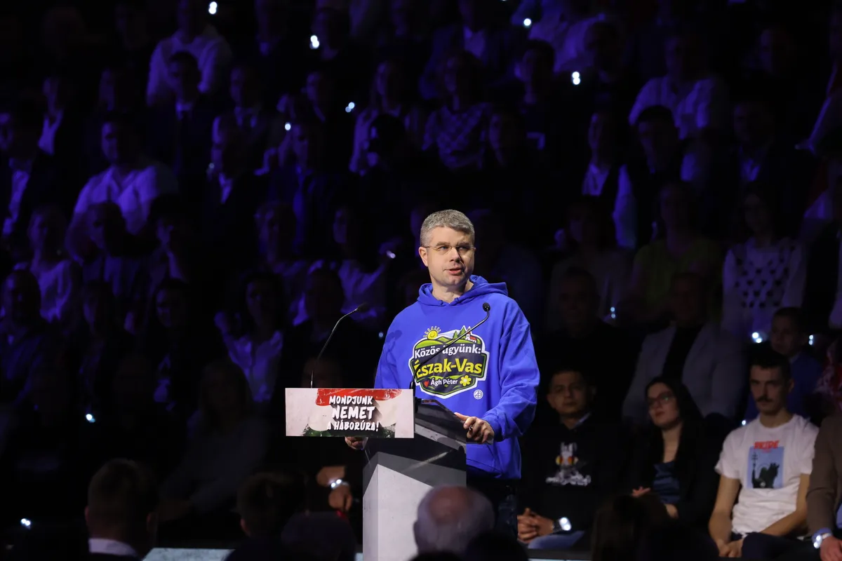 Ágh Péter a szombathelyi Háborúellenes Gyűlésen