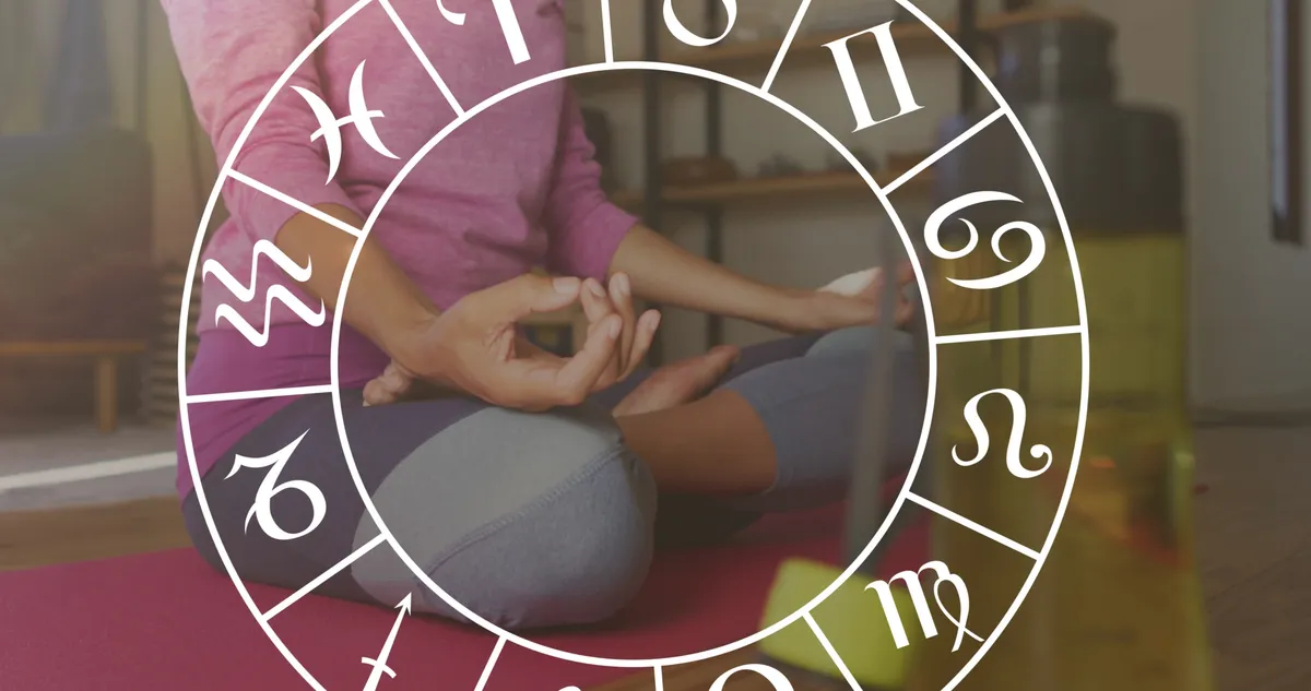 3 csillagjegy lassulásra és érzelmi gyógyulásra számíthat Circle,Of,Zodiac,Signs,Over,Biracial,Women,Practicing,Yoga.,Horoscope,