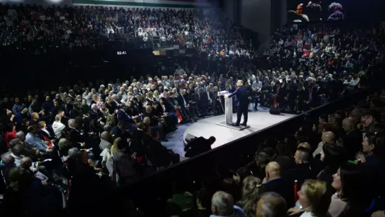 Háborúellenes Gyűlés: ezt mondták a fiatalok és a nyugdíjasok a Tisza Pártról Hatvanban