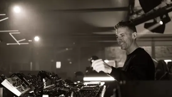 Kiderült, mikor lesz, az elhunyt magyar DJ, Chriss Ronson emlékbulija