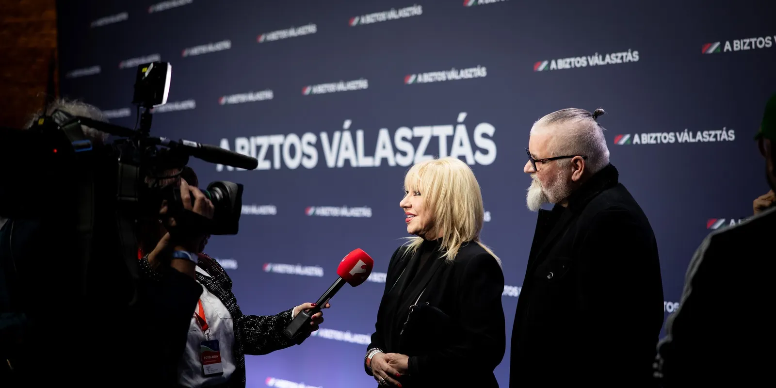 Zoltán Erika fontos üzenete: Legyen béke, legyen nyugalom!