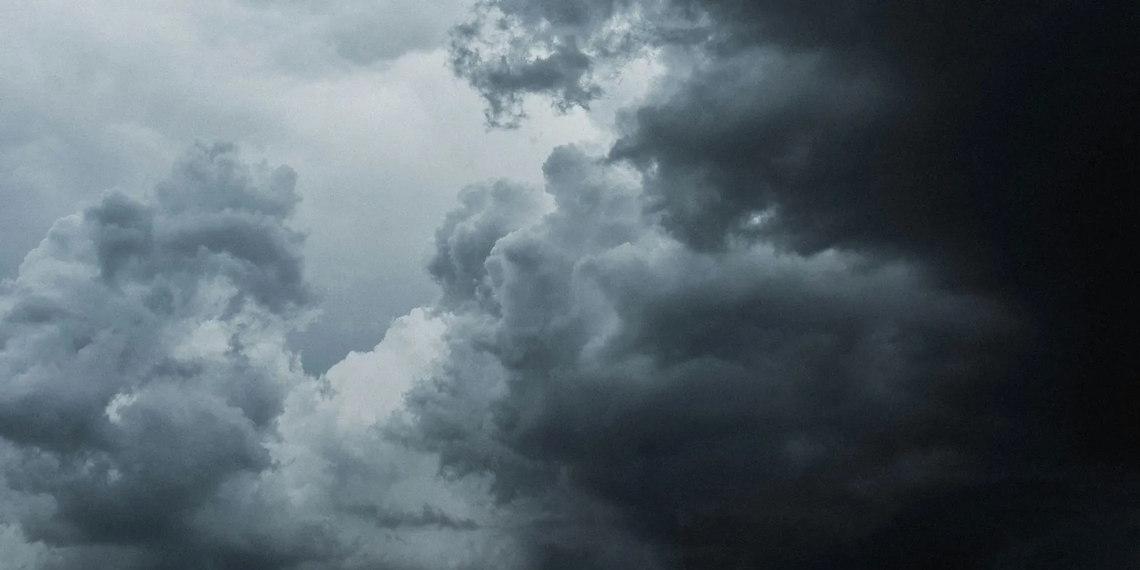 Érkezik a "véreső"!