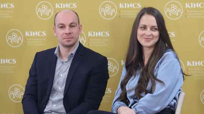 A Fidesz budai jelöltje ide küldte a plakátrongálókat