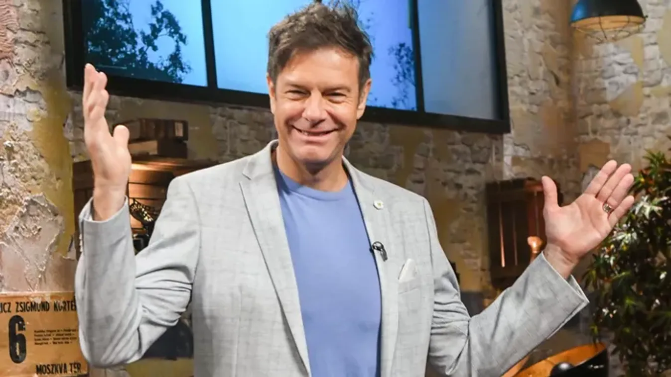 Till Attila különleges hobbit űz