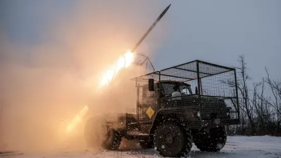 Rakétatámadás érte Donyecket - Egy 11 éves kislány és az édesanyja is meghalt